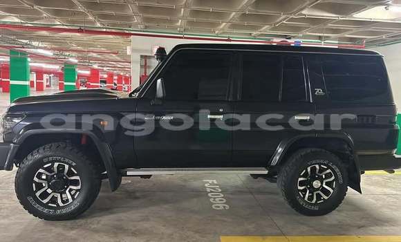 Buy Used Toyota Land Cruiser Black Car in Cuito in Province of Bié Buy Used Toyota Land Cruiser Black Car in Cuito in Province of Bié