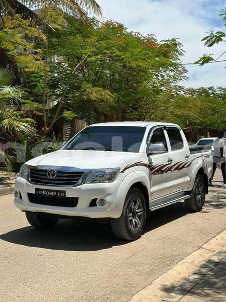 Big with watermark toyota hilux zaire m banza kongo 39467