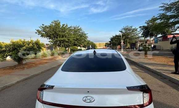 Buy Used Hyundai Sonata White Car in Cabinda in Cabinda Buy Used Hyundai Sonata White Car in Cabinda in Cabinda