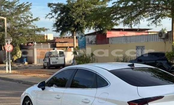 Buy Used Hyundai Sonata White Car in Cabinda in Cabinda Buy Used Hyundai Sonata White Car in Cabinda in Cabinda