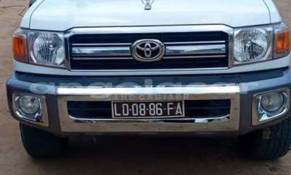 Buy Used Toyota Land Cruiser White Car in Lobito in Benguela Buy Used Toyota Land Cruiser White Car in Lobito in Benguela