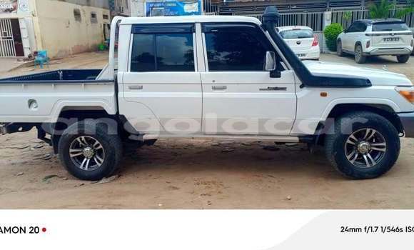 Buy Used Toyota Land Cruiser White Car in Lobito in Benguela Buy Used Toyota Land Cruiser White Car in Lobito in Benguela