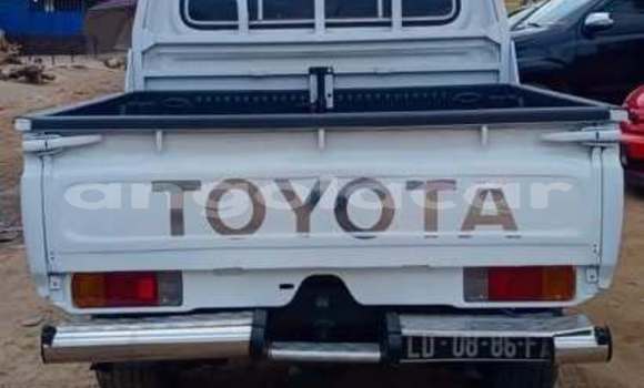 Buy Used Toyota Land Cruiser White Car in Lobito in Benguela Buy Used Toyota Land Cruiser White Car in Lobito in Benguela