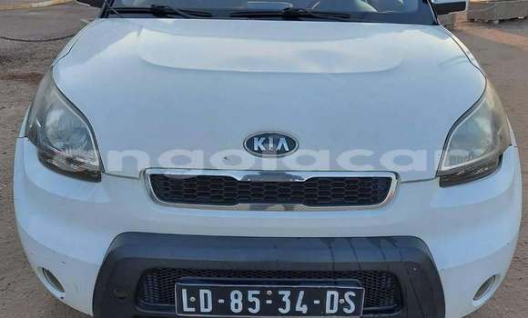 Buy Used Kia Soul White Car in Luanda in Luanda Province Buy Used Kia Soul White Car in Luanda in Luanda Province