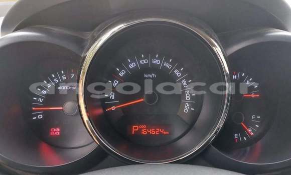 Buy Used Kia Soul White Car in Luanda in Luanda Province Buy Used Kia Soul White Car in Luanda in Luanda Province
