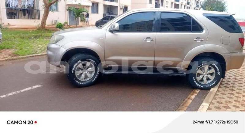 Big with watermark toyota fortuner bie camacupa 39482