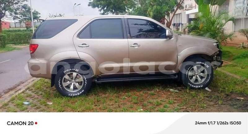 Big with watermark toyota fortuner bie camacupa 39482