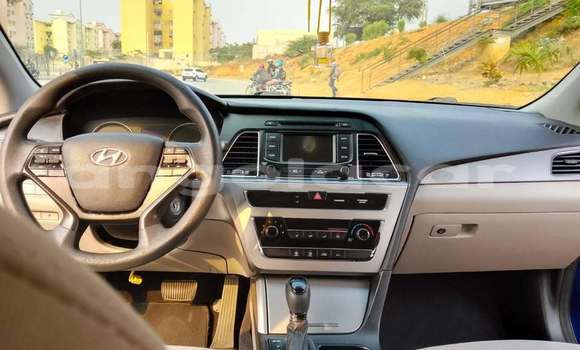 Buy Used Hyundai Sonata Blue Car in Luanda in Luanda Province Buy Used Hyundai Sonata Blue Car in Luanda in Luanda Province