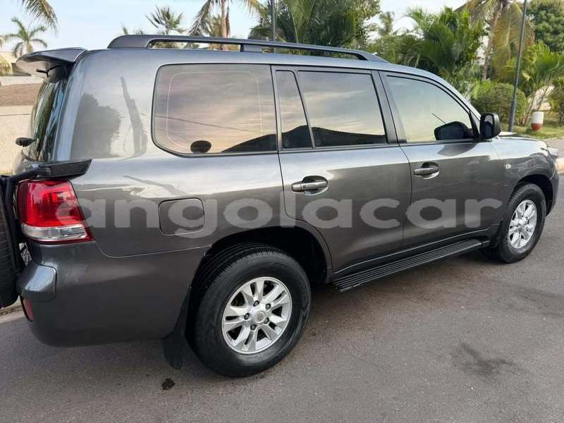Big with watermark toyota land cruiser luanda province luanda 39491