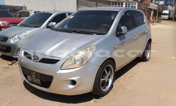 Comprar Usado Hyundai i20 Outro Carro em Luanda em Luanda Province Comprar Usado Hyundai i20 Outro Carro em Luanda em Luanda Province