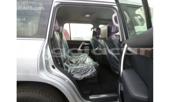 Comprar Importar Toyota Land Cruiser Outro Carro em Import - Dubai em Bengo Province Comprar Importar Toyota Land Cruiser Outro Carro em Import - Dubai em Bengo Province
