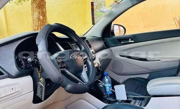 Comprar Usado Hyundai Tucson Branco Carro em Luanda em Luanda Province Comprar Usado Hyundai Tucson Branco Carro em Luanda em Luanda Province