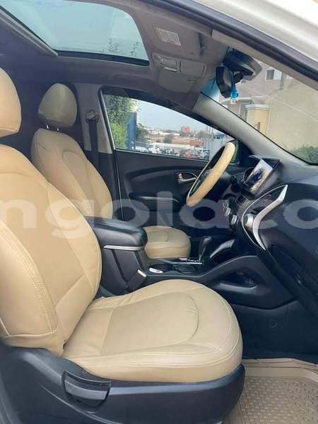 Big with watermark hyundai santa fe luanda province luanda 39510