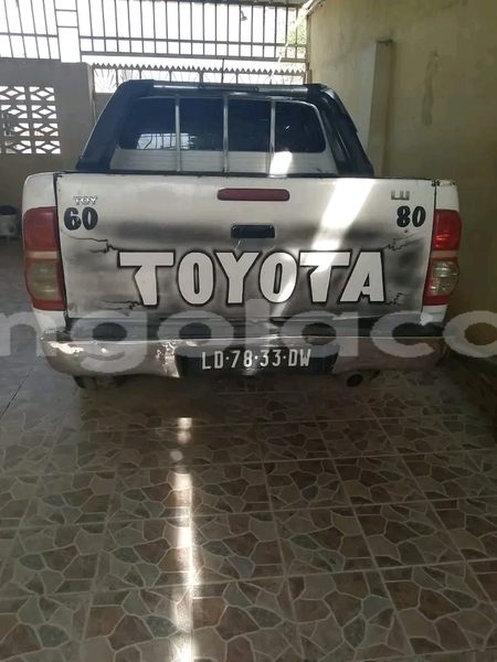 Big with watermark toyota hilux bie camacupa 39515