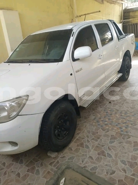 Big with watermark toyota hilux bie camacupa 39515