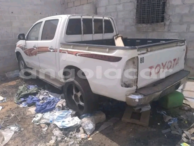 Big with watermark toyota hilux bie camacupa 39526