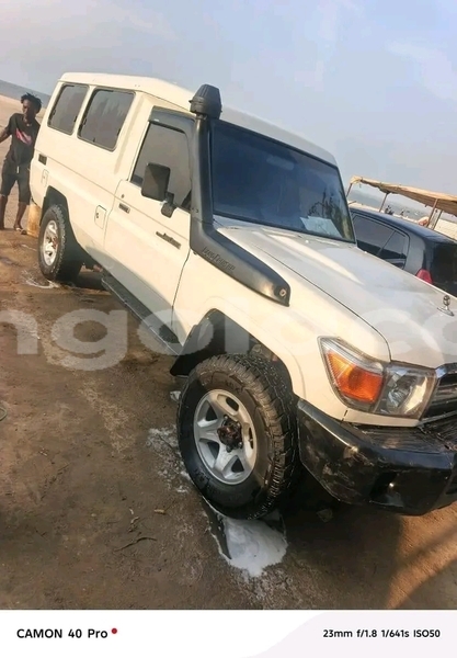 Big with watermark toyota land cruiser huambo chinjenje 39527