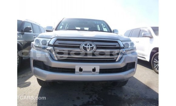 Comprar Importar Toyota Land Cruiser Outro Carro em Import - Dubai em Bengo Province Comprar Importar Toyota Land Cruiser Outro Carro em Import - Dubai em Bengo Province