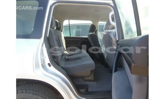 Comprar Importar Toyota Land Cruiser Outro Carro em Import - Dubai em Bengo Province Comprar Importar Toyota Land Cruiser Outro Carro em Import - Dubai em Bengo Province