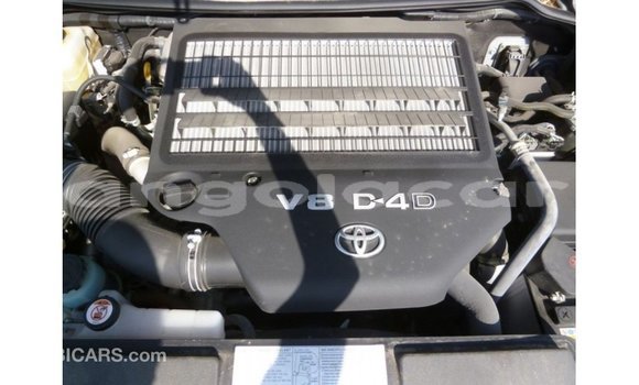 Comprar Importar Toyota Land Cruiser Outro Carro em Import - Dubai em Bengo Province Comprar Importar Toyota Land Cruiser Outro Carro em Import - Dubai em Bengo Province