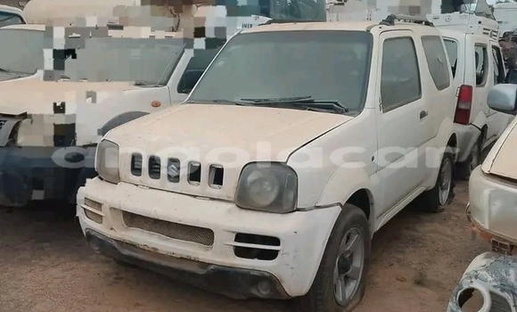 Buy Used Suzuki Jimny White Car in Camacupa in Bie Buy Used Suzuki Jimny White Car in Camacupa in Bie