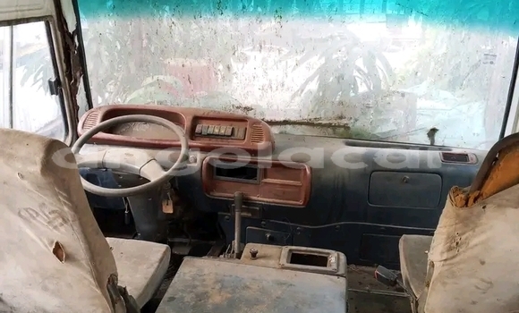 Buy Used Mini Cooper S clubman White Car in Chissamba in Bie Buy Used Mini Cooper S clubman White Car in Chissamba in Bie