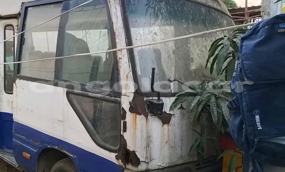 Buy Used Mini Cooper S clubman White Car in Chissamba in Bie Buy Used Mini Cooper S clubman White Car in Chissamba in Bie