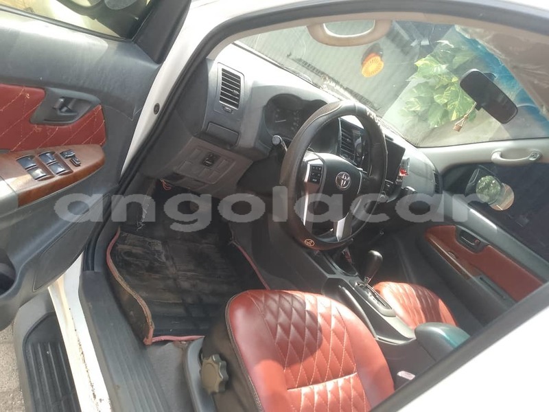 Big with watermark toyota hilux luanda province luanda 39568