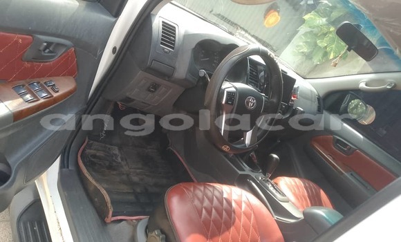Buy Used Toyota Hilux White Car in Luanda in Luanda Province Buy Used Toyota Hilux White Car in Luanda in Luanda Province