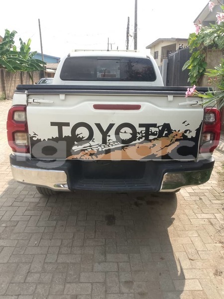 Big with watermark toyota hilux luanda province luanda 39568