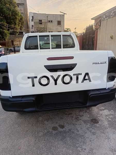 Big with watermark toyota hilux luanda province luanda 39569