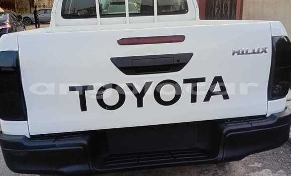 Comprar Usado Toyota Hilux Branco Carro em Luanda em Luanda Province Comprar Usado Toyota Hilux Branco Carro em Luanda em Luanda Province