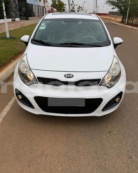 Big with watermark kia rio luanda province luanda 39572