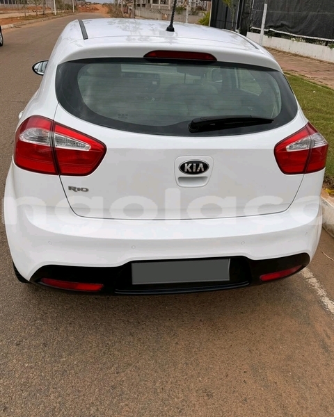 Big with watermark kia rio luanda province luanda 39572