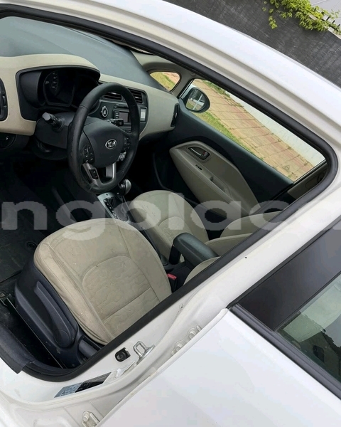Big with watermark kia rio luanda province luanda 39572