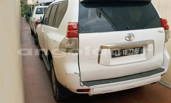 Buy Used Toyota Prado White Car in Camacupa in Bie
