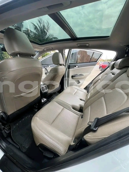 Big with watermark kia sportage bie camacupa 39575