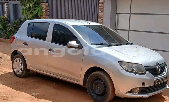 Buy Used Renault Sandero Other Car in Camabatela in Uige Buy Used Renault Sandero Other Car in Camabatela in Uige