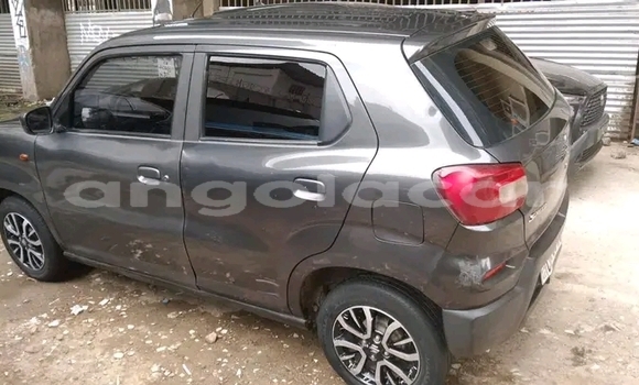 Comprar Usado Suzuki Spacia Other Carro em Kuito em Província do Bié Comprar Usado Suzuki Spacia Other Carro em Kuito em Província do Bié