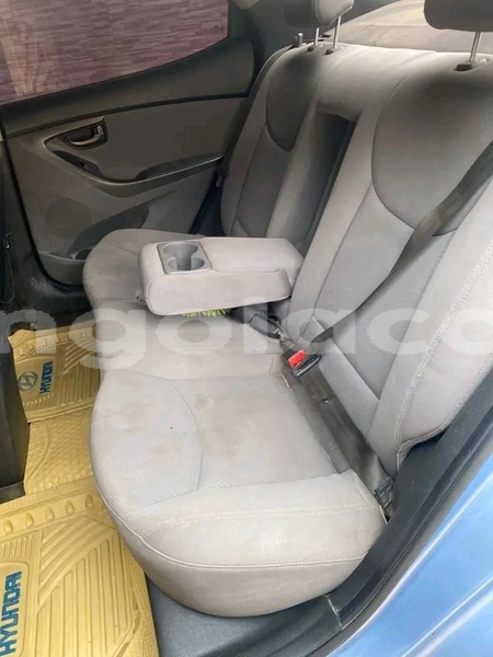 Big with watermark hyundai elantra bie camacupa 39582