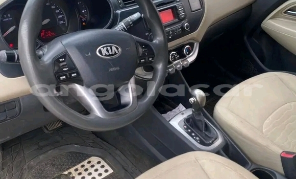 Comprar Usado Kia rio Vermelho Carro em Huambo em Huambo Comprar Usado Kia rio Vermelho Carro em Huambo em Huambo