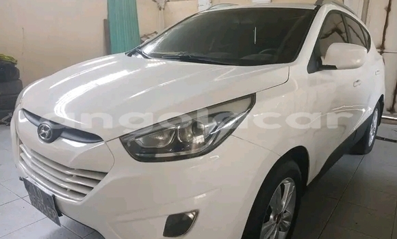 Comprar Usado Hyundai Tucson Branco Carro em Catchiungo em Huambo Comprar Usado Hyundai Tucson Branco Carro em Catchiungo em Huambo