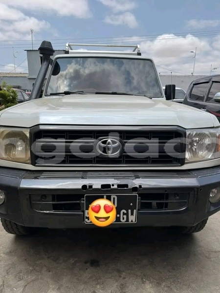 Big with watermark toyota land cruiser bie camacupa 39594