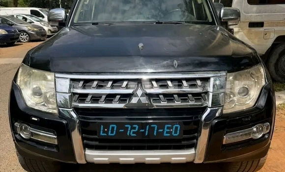 Buy Used Mitsubishi Pajero Silver Car in Camacupa in Bie Buy Used Mitsubishi Pajero Silver Car in Camacupa in Bie