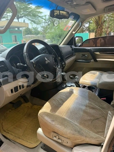 Big with watermark mitsubishi pajero bie camacupa 39595