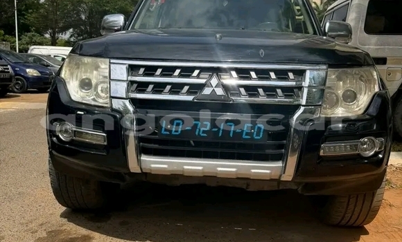 Buy Used Mitsubishi Pajero Silver Car in Camacupa in Bie Buy Used Mitsubishi Pajero Silver Car in Camacupa in Bie