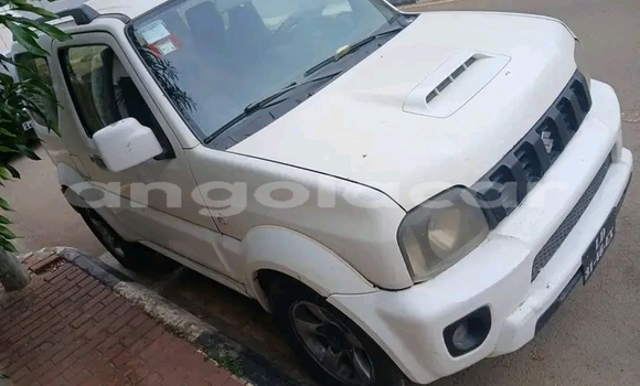 Comprar Usado Suzuki Jimny Branco Carro em Kuito em Província do Bié