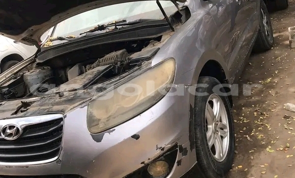 Comprar Usado Hyundai Santa Fe Outro Carro em Caluquembe em Huila Comprar Usado Hyundai Santa Fe Outro Carro em Caluquembe em Huila