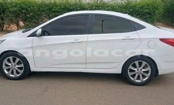 Comprar Usado Hyundai Accent Branco Carro em Camacupa em Bie Comprar Usado Hyundai Accent Branco Carro em Camacupa em Bie