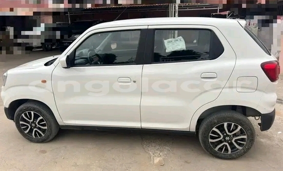 Comprar Usado Suzuki Splash Branco Carro em Chissamba em Bie Comprar Usado Suzuki Splash Branco Carro em Chissamba em Bie